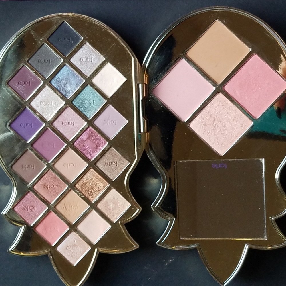 Eyeshadow bundle - Picture 2 of 10